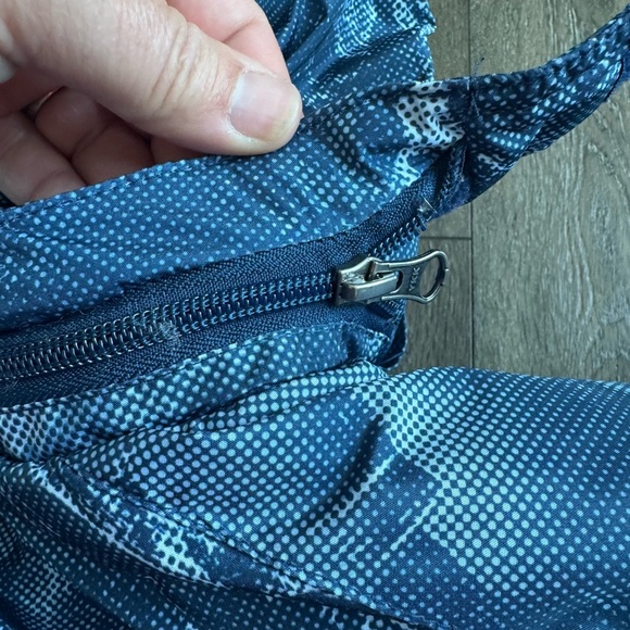 Boys Snozu winter coat.  Boy’s size 2T.  Blue in color.  Great used condition! - Picture 8 of 9